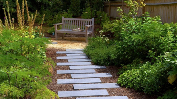 garden paths & walkways